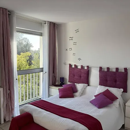 Apartment T2 A Saint-palais-sur-mer, Proche De Nauzan, Box Prive - Fr-1-738-52 Saint-Palais-sur-Mer