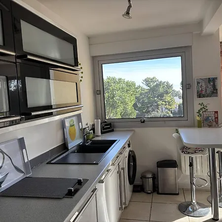 T2 A Saint-palais-sur-mer, Proche De Nauzan, Box Prive - Fr-1-738-52