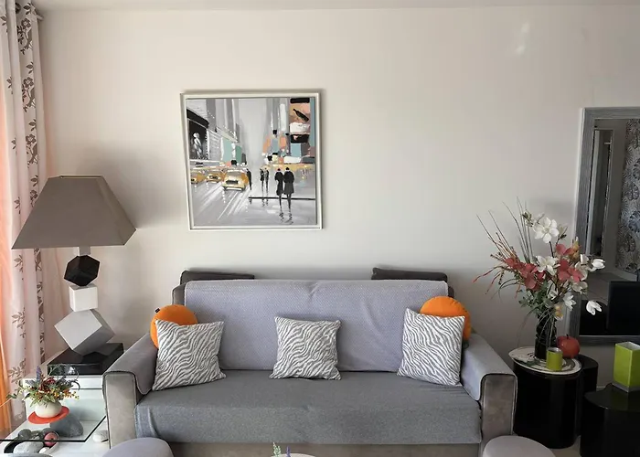 T2 A Saint-palais-sur-mer, Proche De Nauzan, Box Prive - Fr-1-738-52 Apartment