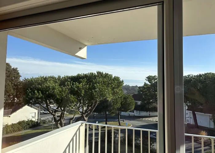 T2 A Saint-palais-sur-mer, Proche De Nauzan, Box Prive - Fr-1-738-52